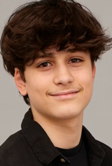 Лукиан Русари